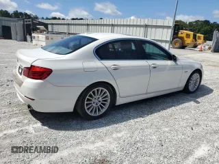 2012 BMW 5 Series 535i z VIN WBAFR7C51CC808292, wystawiony jako Copart lot #61137415 z przebiegiem 201 134 mil mil oraz Czysty tytuł • Clean title. Historia ofert i sprzedaży dostępna na DreamBid. Obrazek 3.