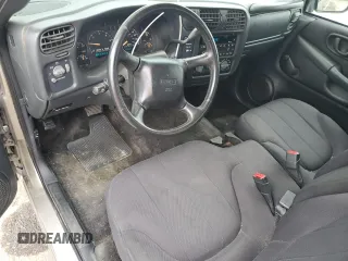 2003 GMC Sonoma SLS with VIN 1GTCS19X338207324, listed as a Copart auction lot 87468524 with 123,453 mi miles and Salvage Title. Bid and sale history available at carsss.com. Image 8.