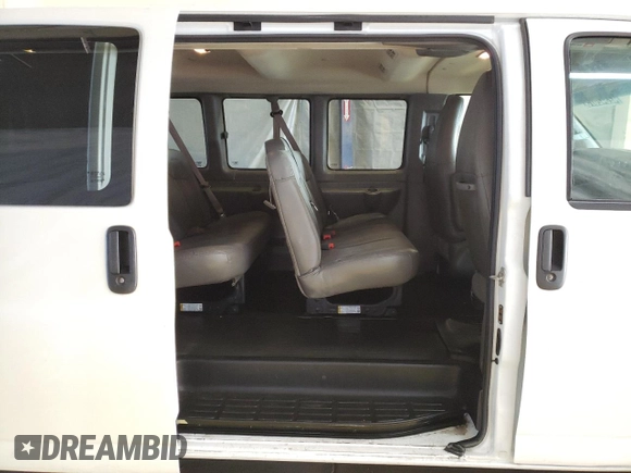 2022 Chevrolet Express Passenger LS with VIN 1GAZGNFP2N1295097, listed as a Copart auction lot 42342675 with 39,207 mi miles and Clean title. Bid and sale history available at DreamBid. Image 11.