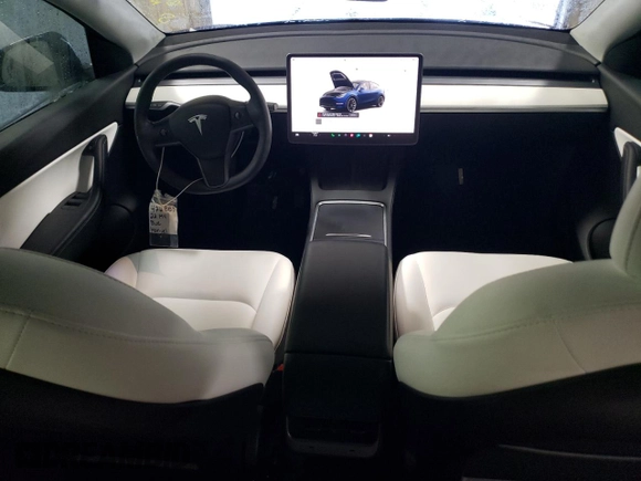 2022 Tesla Model Y Long Range with VIN 7SAYGDEE9NF426887, listed as a Copart auction lot 49910725 with 47,379 mi miles and Salvage Title. Bid and sale history available at carsss.com. Image 8.