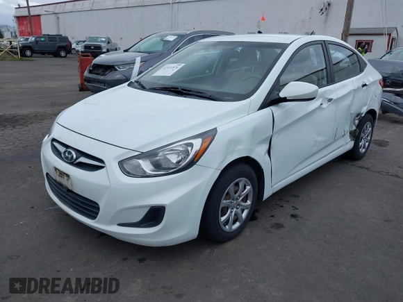 2013 Hyundai Accent GLS with VIN KMHCT4AE6DU291877, listed as a IAAI auction lot 41931876 with 136,781 mi miles. Bid and sale history available at carsss.com. Image 17.
