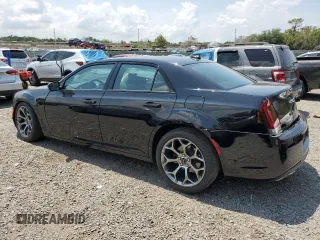 2018 Chrysler 300 Touring z VIN 2C3CCAAG9JH341047, wystawiony jako Copart lot #55899205 z przebiegiem 24 658 mil mil oraz Szkoda całkowita • Salvage title. Historia ofert i sprzedaży dostępna na DreamBid. Obrazek 2.