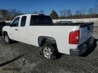 2008 Chevrolet Silverado 1500 Work Truck with VIN 1GCEC19C28Z117070, listed as a Copart auction lot 46615375 with 265,782 mi miles and Salvage Title. Bid and sale history available at carsss.com. Image 2.