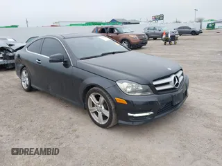 2013 Mercedes-Benz C-Class C 250 with VIN WDDGJ4HB9DG052612, listed as a IAAI auction lot 41489650 with 117,849 mi miles. Bid and sale history available at carsss.com. Image 1.