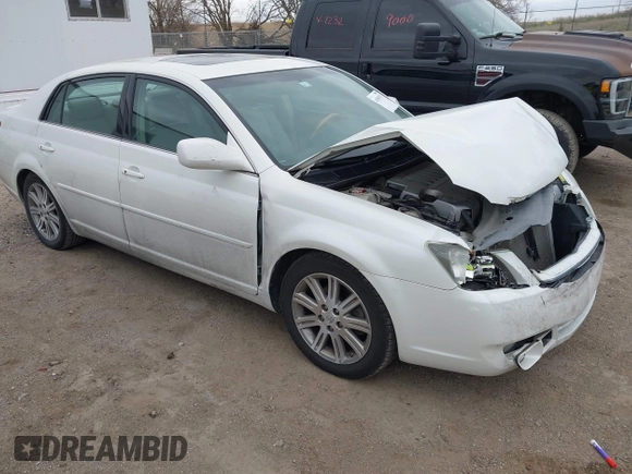 2007 Toyota Avalon XL with VIN 4T1BK36B87U231997, listed as a IAAI auction lot 41903517 with 168,734 mi miles. Bid and sale history available at carsss.com. Image 1.