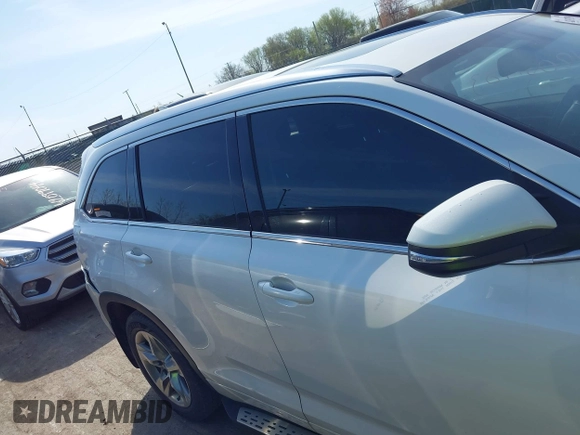 2016 Toyota Highlander Limited with VIN 5TDDKRFH5GS337705, listed as a IAAI auction lot 42037983 with 79,149 mi miles and . Bid and sale history available at DreamBid. Image 13.