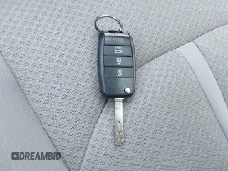 2016 Kia Optima LX z VIN 5XXGT4L30GG039814, wystawiony jako IAAI lot #41982126 z przebiegiem 70 854 mil mil oraz . Historia ofert i sprzedaży dostępna na DreamBid. Obrazek 11.