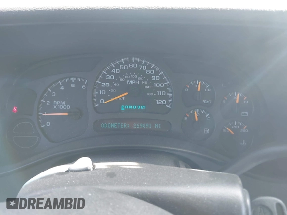 2004 Chevrolet Suburban LS with VIN 3GNEC16Z24G269957, listed as a IAAI auction lot 41739190 with 269,891 mi miles. Bid and sale history available at carsss.com. Image 7.