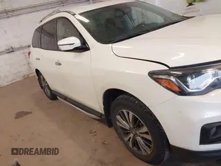 2019 Nissan Pathfinder S z VIN 5N1DR2MM3KC641608, wystawiony jako IAAI lot #41446787 z przebiegiem 55 101 mil mil oraz . Historia ofert i sprzedaży dostępna na DreamBid. Obrazek 1.