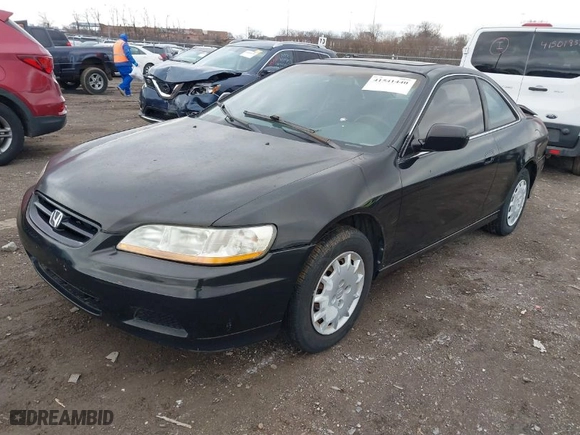 2001 Honda Accord Cpe EX with VIN 1HGCG32501A012049, listed as a IAAI auction lot 41541440 with 229,308 mi miles. Bid and sale history available at carsss.com. Image 2.