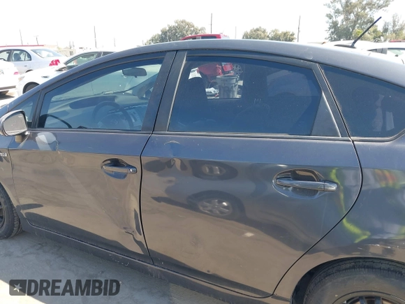 2015 Toyota Prius Four with VIN JTDKN3DU0F0431780, listed as a IAAI auction lot 40506614 with 102,670 mi miles. Bid and sale history available at carsss.com. Image 14.