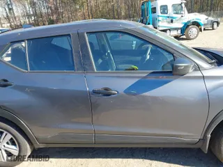 2023 Nissan Kicks S with VIN 3N1CP5BV5PL572731, listed as a IAAI auction lot 41037156 with 24,998 mi miles. Bid and sale history available at carsss.com. Image 13.