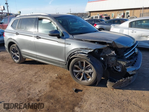 2022 Volkswagen Tiguan SE with VIN 3VV3B7AX6NM037247, listed as a IAAI auction lot 41644680 with 47,048 mi miles and . Bid and sale history available at DreamBid. Image 1.