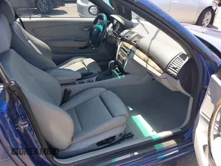 2009 BMW 1 Series 135i with VIN WBAUN93589VK41171, listed as a IAAI auction lot 42397429 with 127,304 mi miles and . Bid and sale history available at DreamBid. Image 5.