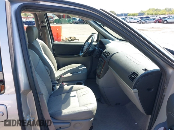 2008 Chevrolet Uplander 1LT z VIN 1GNDV33188D189856, wystawiony jako IAAI lot #39227761 z przebiegiem 114 298 mil mil oraz . Historia ofert i sprzedaży dostępna na DreamBid. Obrazek 5.