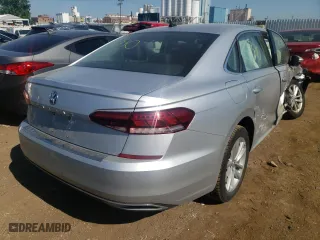 2020 Volkswagen Passat 2.0T SE with VIN 1VWSA7A33LC020296, listed as a Copart auction lot 49582592 with 19,146 mi miles. Bid and sale history available at carsss.com. Image 4.