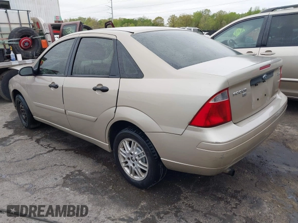 2006 Ford Focus S with VIN 1FAFP34N16W150966, listed as a IAAI auction lot 42038422 with 162,052 mi miles and . Bid and sale history available at carsss.com. Image 3.