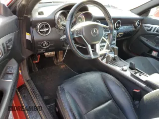 2012 Mercedes-Benz SLK 250 z VIN WDDPK4HA3CF037080, wystawiony jako Copart lot #87970195 z przebiegiem 132 263 mil mil oraz Czysty tytuł • Clean title. Historia ofert i sprzedaży dostępna na DreamBid. Obrazek 8.