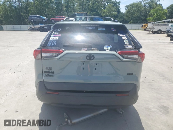 2020 Toyota RAV4 XLE with VIN 2T3W1RFV5LW058717, listed as a Copart auction lot 59592395 with 81,266 mi miles and Salvage title. Bid and sale history available at DreamBid. Image 6.