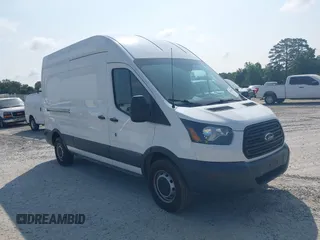 2015 Ford Transit z VIN 1FTYR2XM2FKA62025, wystawiony jako IAAI lot #42415981 z przebiegiem 122 824 mil mil oraz . Historia ofert i sprzedaży dostępna na DreamBid. Obrazek 1.