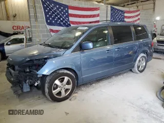 2011 Volkswagen Routan SE z VIN 2V4RW3DG3BR738775, wystawiony jako Copart lot #60724564 z przebiegiem 178 182 mil mil oraz Szkoda całkowita • Salvage title. Historia ofert i sprzedaży dostępna na DreamBid. Obrazek 1.