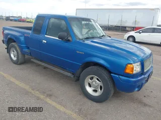 2001 Ford Ranger XL Fleet with VIN 1FTZR15E21PA61673, listed as a IAAI auction lot 42172133 with 188,793 mi miles. Bid and sale history available at carsss.com. Image 1.