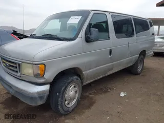 2003 Ford Econoline Wagon XL with VIN 1FBSS31L93HA49530, listed as a IAAI auction lot 41724343 with 175,175 mi miles. Bid and sale history available at carsss.com. Image 2.