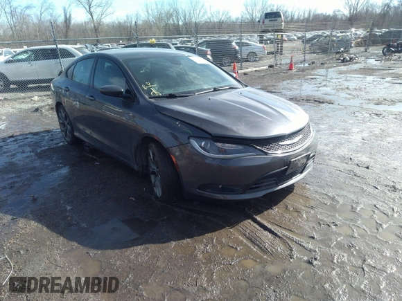 2015 Chrysler 200 S with VIN 1C3CCCBGXFN515782, listed as a IAAI auction lot 41639282 with 138,747 mi miles. Bid and sale history available at carsss.com. Image 1.