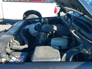 2005 Chevrolet Suburban LS с VIN 1GNEC16Z65J155122, выставлен на аукционе IAAI как лот 43452856 с пробегом 297 255 миль миль и . История ставок и продаж доступна на DreamBid. Изображение 14.