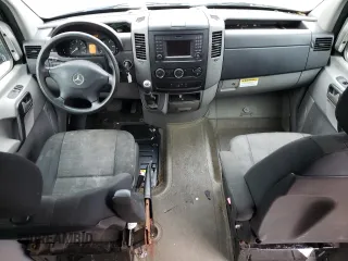 2017 Mercedes-Benz Sprinter Crew with VIN WD4FE8CD8HP574993, listed as a Copart auction lot 51812725 with 123,499 mi miles and Salvage Title. Bid and sale history available at carsss.com. Image 8.