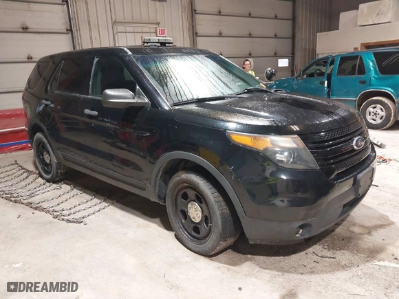 2015 Ford Utility Police Interceptor with VIN 1FM5K8AR5FGA28500, listed as a IAAI auction lot 41215871 with 1 mi miles. Bid and sale history available at carsss.com. Image 1.