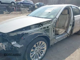 2015 Cadillac CTS Performance AWD with VIN 1G6AY5S35F0110281, listed as a IAAI auction lot 41670400 with 103,121 mi miles and . Bid and sale history available at DreamBid. Image 6.
