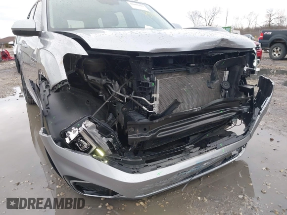 2021 Volkswagen Atlas SE with VIN 1V2RR2CA8MC534539, listed as a IAAI auction lot 42085193 with 43,390 mi miles and . Bid and sale history available at DreamBid. Image 6.