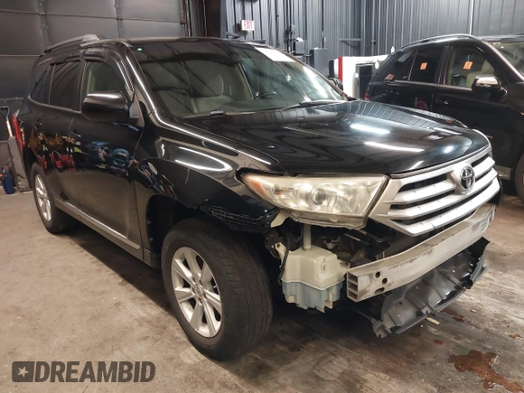 2013 Toyota Highlander with VIN 5TDZA3EH8DS032069, listed as a IAAI auction lot 41795444 with 158,920 mi miles and . Bid and sale history available at DreamBid. Image 1.