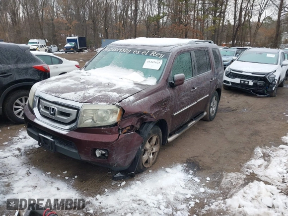 2011 Honda Pilot EX-L with VIN 5FNYF4H56BB024171, listed as a IAAI auction lot 41442621 with 105,104 mi miles. Bid and sale history available at carsss.com. Image 17.