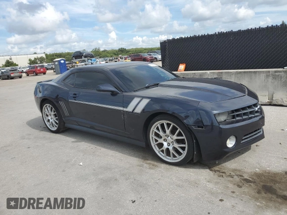 2013 Chevrolet Camaro LT with VIN 2G1FC1E35D9176251, listed as a Copart auction lot 61605755 with 190,975 mi miles and Clean title. Bid and sale history available at DreamBid. Image 4.