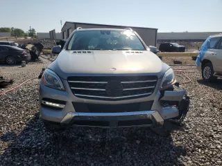 2014 Mercedes-Benz M 350 with VIN 4JGDA2EB4EA406865, listed as a Copart auction lot 61630045 with 142,616 mi miles and Salvage title. Bid and sale history available at DreamBid. Image 5.