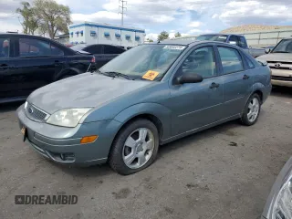 2005 Ford Focus S with VIN 1FAFP34N35W235922, listed as a Copart auction lot 54729854 with Not Provided miles and Salvage Title. Bid and sale history available at carsss.com. Image 1.