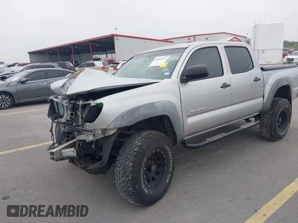 2006 Toyota Tacoma PreRunner z VIN 3TMJU62NX6M018693, wystawiony jako IAAI lot #42184797 z przebiegiem 193 953 mil mil oraz . Historia ofert i sprzedaży dostępna na DreamBid. Obrazek 18.