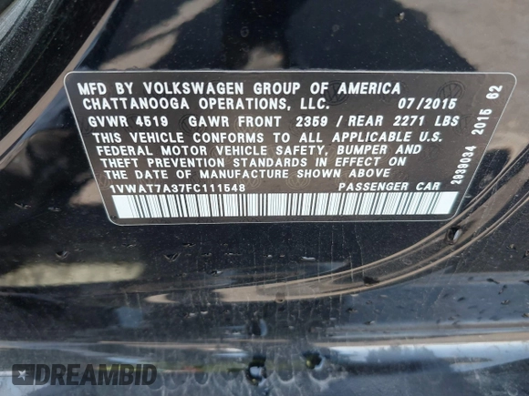 2015 Volkswagen Passat Limited Edition Edition z VIN 1VWAT7A37FC111548, wystawiony jako IAAI lot #42363364 z przebiegiem 198 619 mil mil oraz . Historia ofert i sprzedaży dostępna na DreamBid. Obrazek 9.