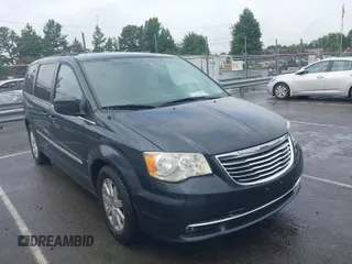 2014 Chrysler Town & Country Touring z VIN 2C4RC1BG4ER439889, wystawiony jako IAAI lot #39977311 z przebiegiem 155 656 mil mil oraz . Historia ofert i sprzedaży dostępna na DreamBid. Obrazek 1.