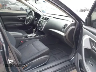 2017 Nissan Altima SV with VIN 1N4AL3AP0HC140462, listed as a IAAI auction lot 41534533 with 110,425 mi miles and . Bid and sale history available at DreamBid. Image 5.