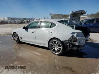 2022 Genesis G70 3.3T with VIN KMTG54TE8NU100556, listed as a Copart auction lot 82680694 with 42,679 mi miles and Salvage Title. Bid and sale history available at carsss.com. Image 2.