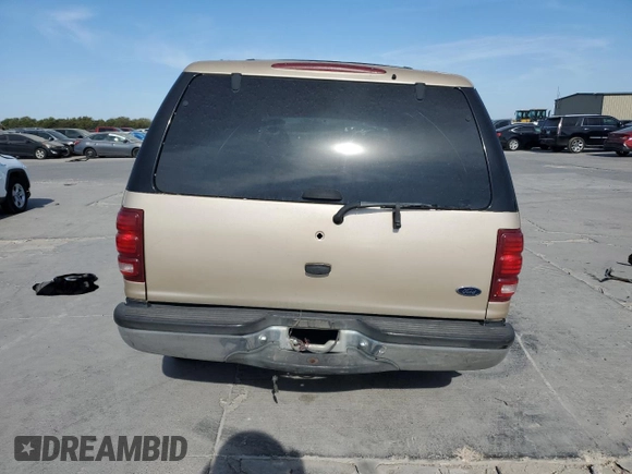 1998 Ford Expedition XLT with VIN 1FMRU1765WLA78708, listed as a Copart auction lot 78035824 with 364,964 mi miles and Salvage Title. Bid and sale history available at carsss.com. Image 6.