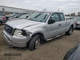 2004 Ford F-150 STX with VIN 1FTRX12W94NC34270, listed as a Copart auction lot 41501545 with 204,336 mi miles and Non Repairable. Bid and sale history available at carsss.com. Image 1.
