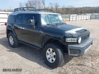 2007 Toyota FJ Cruiser with VIN JTEBU11F470011370, listed as a IAAI auction lot 41586419 with 220,243 mi miles. Bid and sale history available at carsss.com. Image 1.