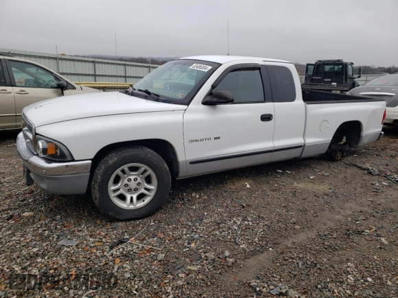 2001 Dodge Dakota Sport with VIN 1B7GL22N01S284441, listed as a Copart auction lot 83486504 with 114,613 mi miles and Salvage Title. Bid and sale history available at carsss.com. Image 1.