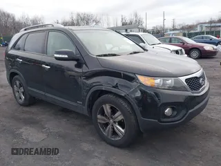 2013 Kia Sorento EX with VIN 5XYKUDA27DG413537, listed as a IAAI auction lot 40991803 with 163,534 mi miles. Bid and sale history available at carsss.com. Image 1.