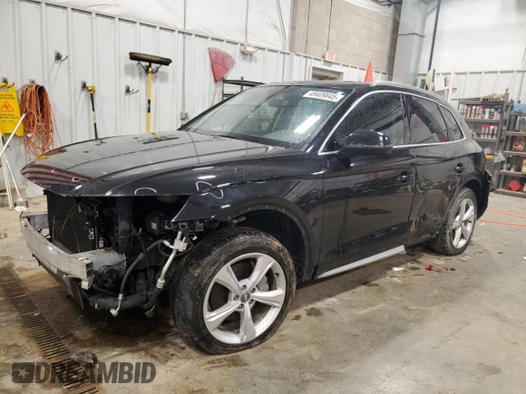 2020 Audi Q5 Premium with VIN WA1ANAFY0L2032734, listed as a Copart auction lot 49409845 with 156,338 mi miles and Non Repairable. Bid and sale history available at carsss.com. Image 1.