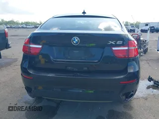 2014 BMW X6 xDrive35i with VIN 5UXFG2C5XE0C43526, listed as a IAAI auction lot 42121122 with 199,564 mi miles. Bid and sale history available at carsss.com. Image 16.